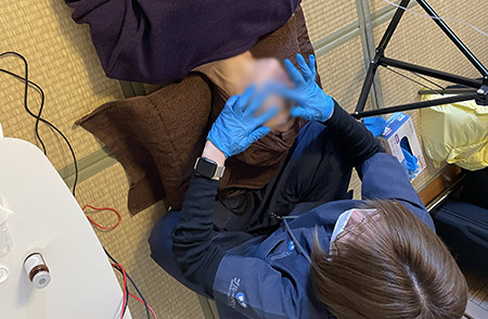 マッサージピール＋イオン導入とNAD点滴を実施しました。