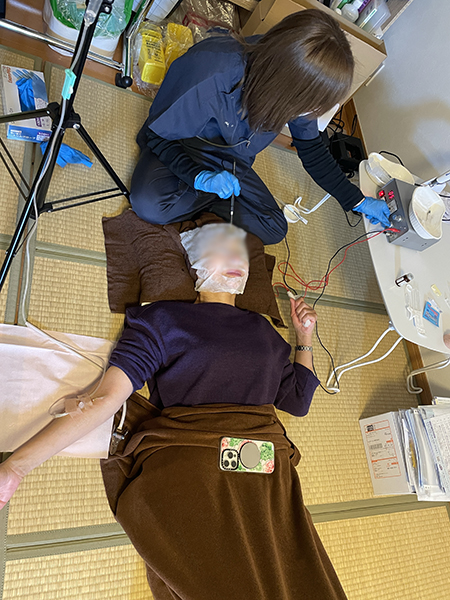 マッサージピール＋イオン導入とNAD点滴を実施しました。